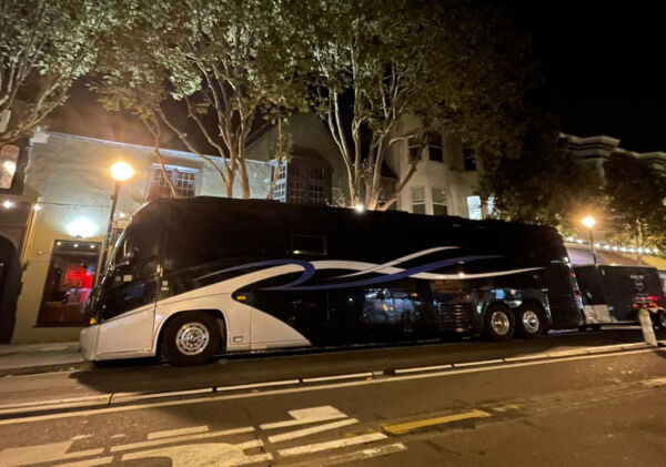 luxury tour bus rental